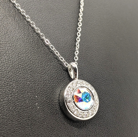 18K♠️+ Swarovski® Aurora Borealis HALO Necklace - Picture 3 of 5